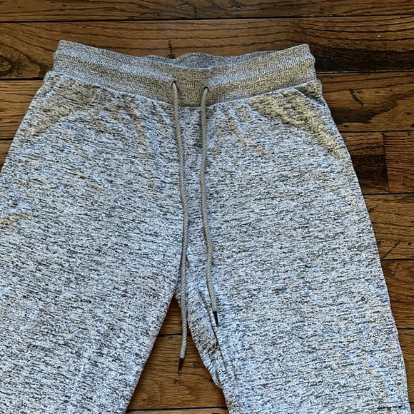 size XS Garage light grey sweatpants - Picture 2 of 3